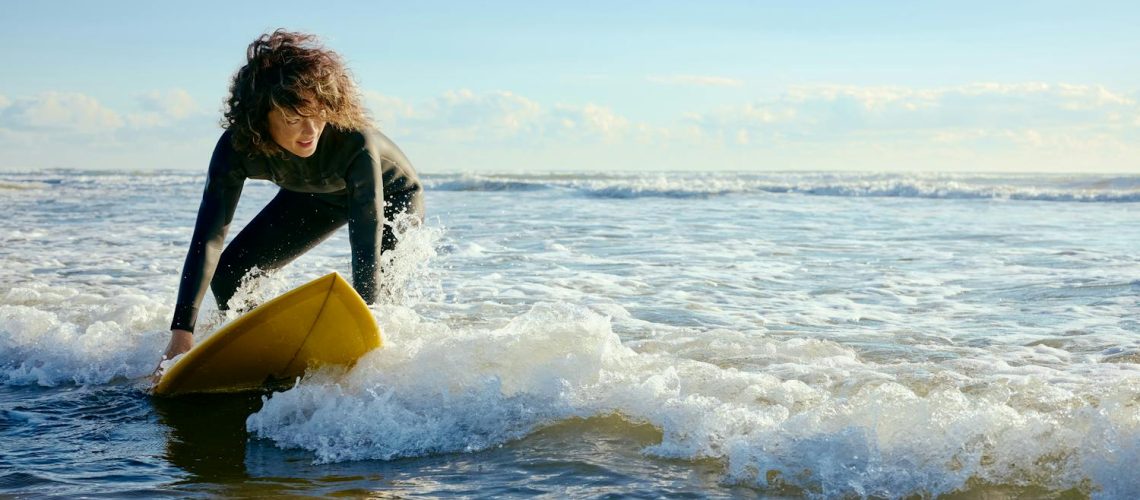 Surfeurs : prenez garde à l'exostose de l'oreille !